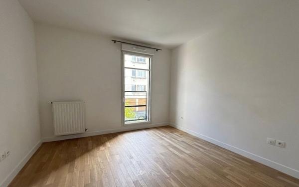Appartement à vendre    2 pièces • 49 m2 Maisons-Alfort