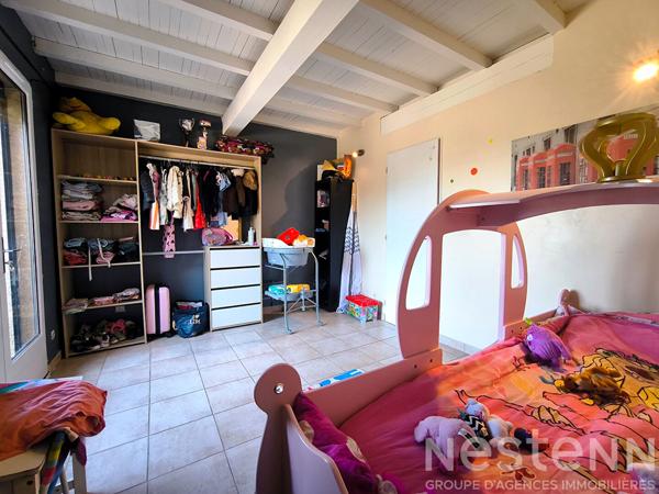 Maison à vendre à Peyrens avec 268 m² habitables, piscine et terrain de 3 600 m² pour un projet immobilier familial