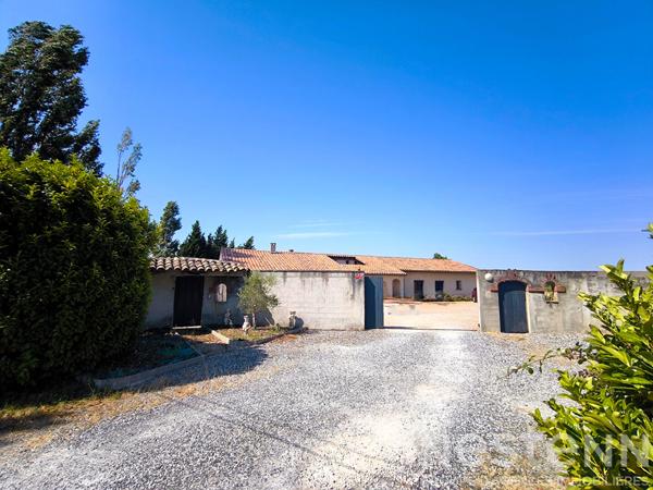 Maison à vendre à Peyrens avec 268 m² habitables, piscine et terrain de 3 600 m² pour un projet immobilier familial