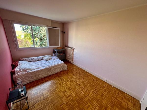 Appartement 3 pièce(s) POISSY €240 000 ** - Référence 8759