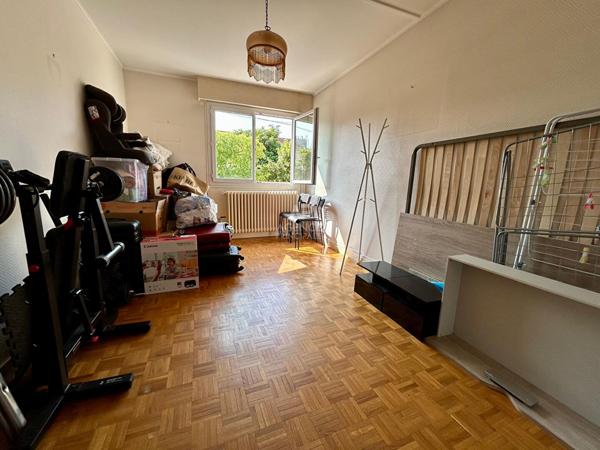 Appartement 3 pièce(s) POISSY €240 000 ** - Référence 8759