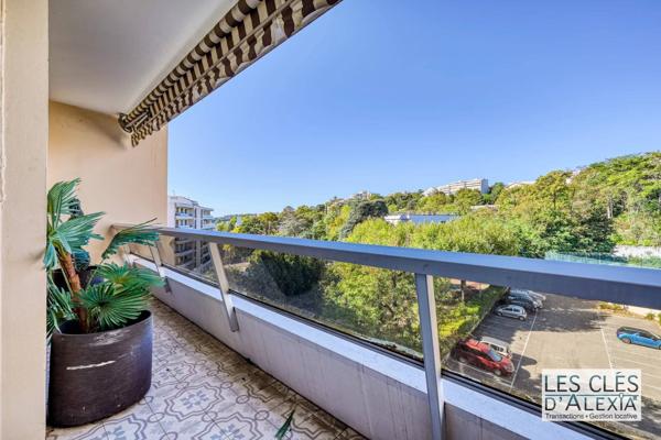 T3/T4 d'exception – Vue panoramique sur Lyon – Garage