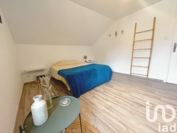 Maison 6 pièces de 160 m² à THAON-LES-VOSGES (88150)