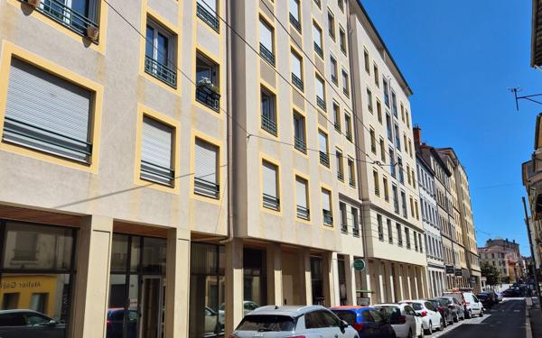 Appartement à vendre    2 pièces • 48,23 m2 Lyon 4