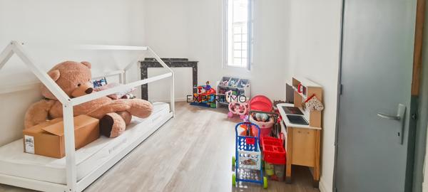 Narbonne (11100) APPARTEMENT AVEC BALCON