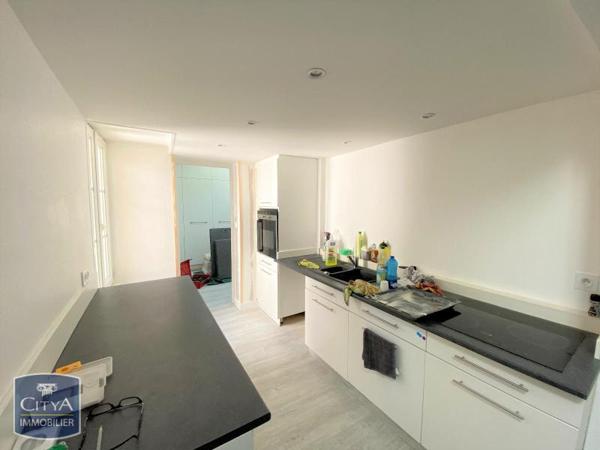 Appartement à louer 4 pièces 69.81m²