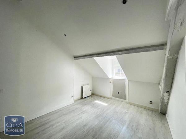 Appartement à louer 4 pièces 69.81m²