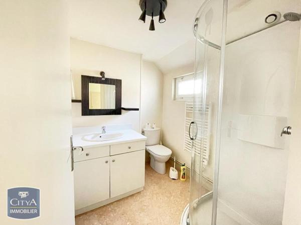 Appartement à louer 4 pièces 69.81m²