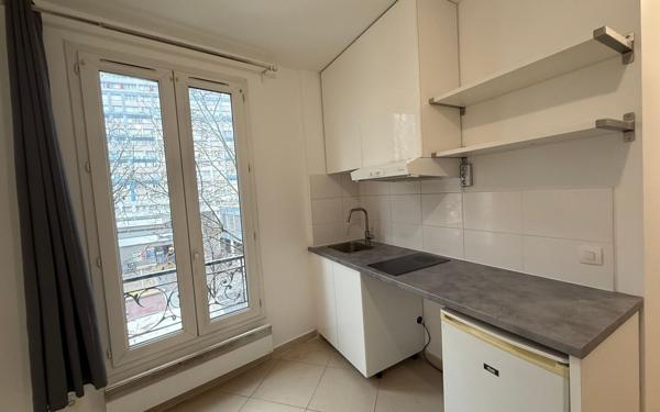 Appartement à vendre    1 pièce • 18 m2 Clichy