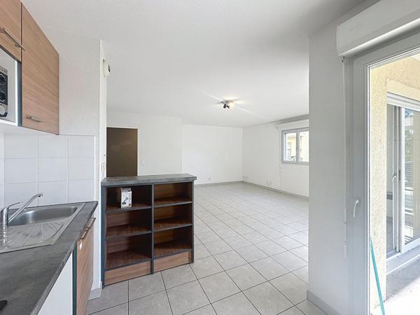 3  Pièces traversant avec Terrasse Sud-Ouest & Piscine