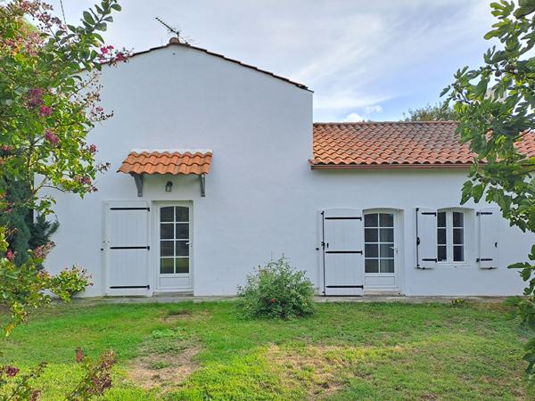 Vente maison La Garnache : 220 500 € - AJP Immobilier Challans