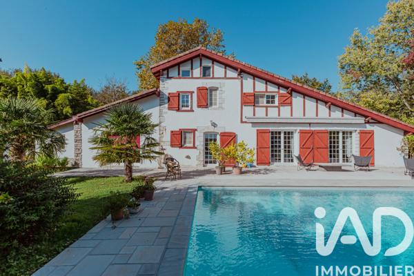 Maison à vendre 6 pièces 229 m² Urt