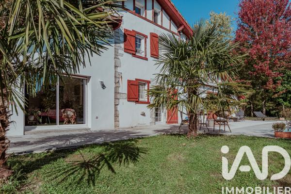 Maison à vendre 6 pièces 229 m² Urt