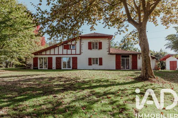 Maison à vendre 6 pièces 229 m² Urt