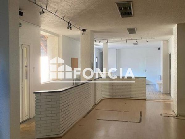 Local commercial 3 pièces à louer