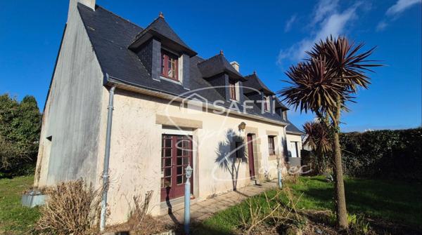 Maison de 119m² à rénover à 2,6km des plages Lodonnec et Langoz