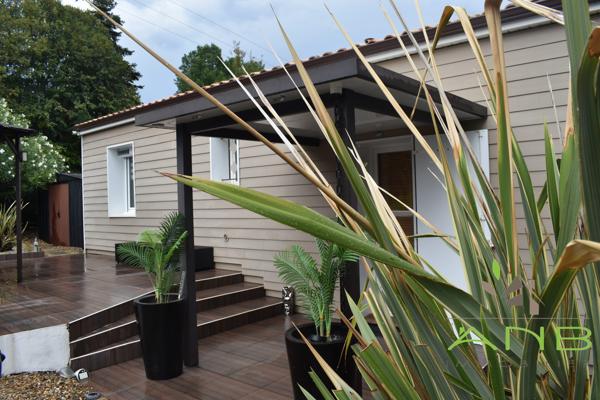 Maison chaleureuse avec cheminée toute hauteur et jardin sans vis‑à‑vis – Mornac
