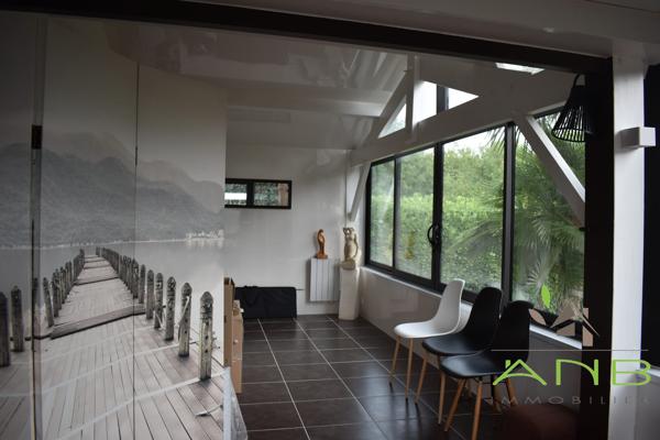 Maison chaleureuse avec cheminée toute hauteur et jardin sans vis‑à‑vis – Mornac
