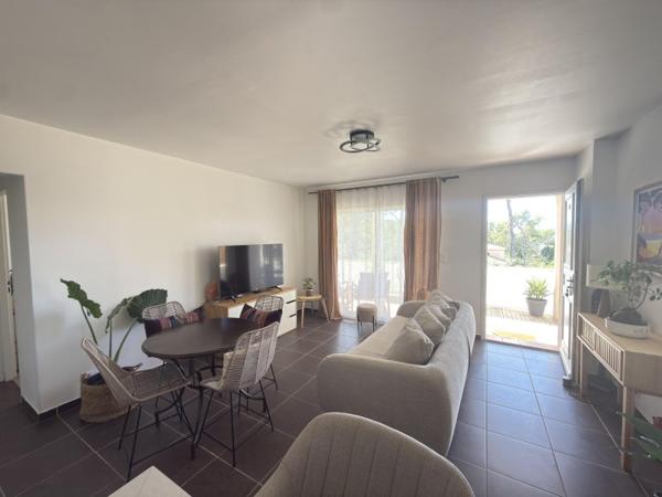 Vente / Appartement T2 à Carqueiranne (83320)