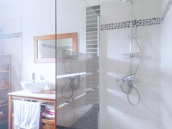 Maison avec piscine et grand sous-sol