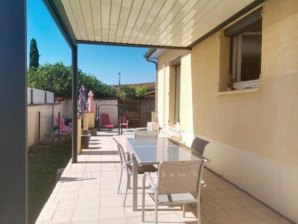 Maison avec piscine et grand sous-sol