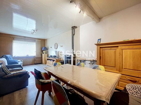 Maison mitoyenne - centre ville - 4 chambres - rafraichissement à prévoir - 98000€