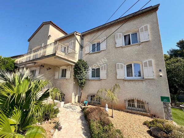 Maison Le Pradet 8 pièce(s) 180 m² - Secteur calme, résidentiel, proche du Centre-ville et des plages