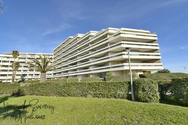 APPARTEMENT PREMIÈRE LIGNE AVEC TERRASSE - CANET PLAGE (66140)