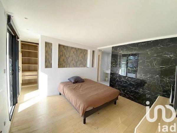 Maison d’architecte 5 pièces de 156 m² à Saint-Raphaël (83700)