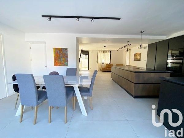 Maison d’architecte 5 pièces de 156 m² à Saint-Raphaël (83700)