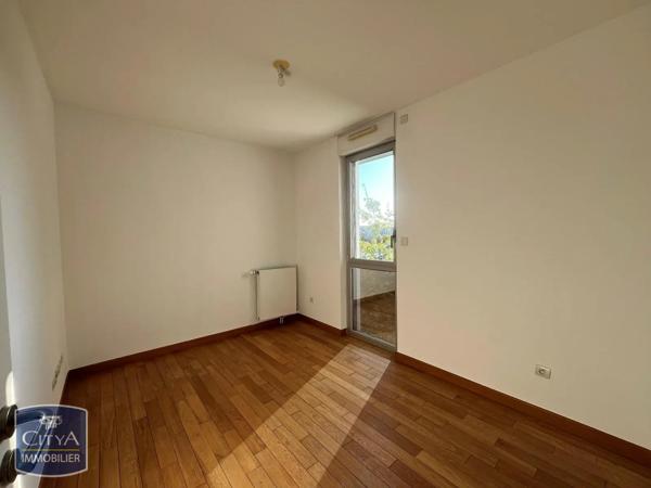 Appartement à louer 4 pièces 111.75m²