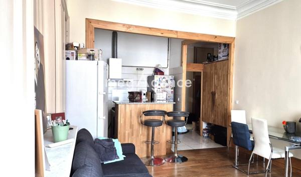 Appartement à LYON 6E ARRONDISSEMENT, 69006 - 5 pièces 106m²