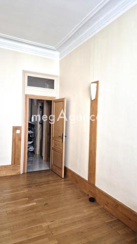 Appartement à LYON 6E ARRONDISSEMENT, 69006 - 5 pièces 106m²