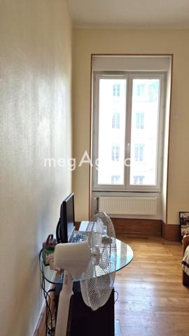 Appartement à LYON 6E ARRONDISSEMENT, 69006 - 5 pièces 106m²