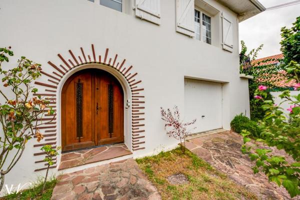 Maison à vendre 1 600 000 € Biarritz 8 p 160 m² DPE D