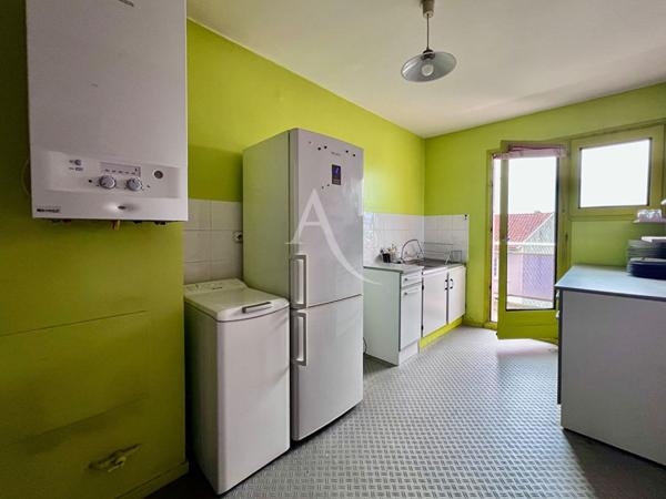 Centre ville Pau , appartement 3 chambres parking en sous sol et cave