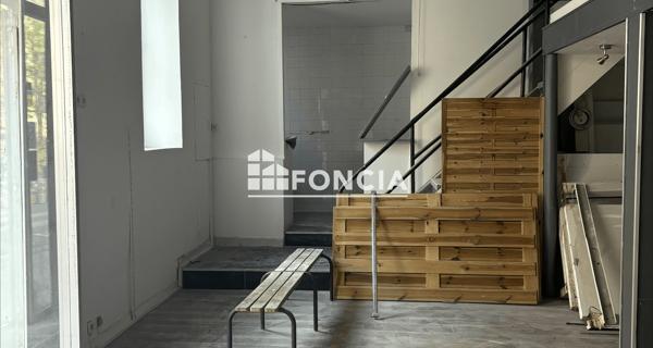 Location Local commercial 96.8 m² - Marseille 13007