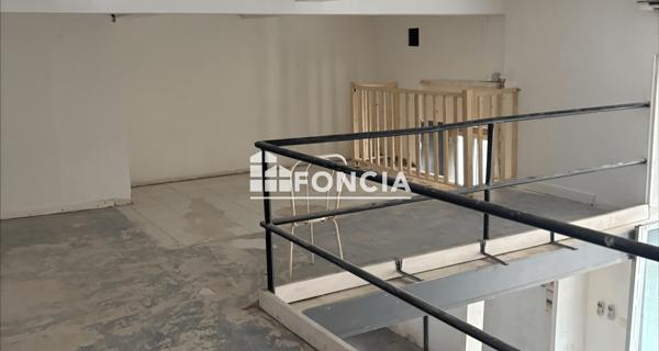 Location Local commercial 96.8 m² - Marseille 13007