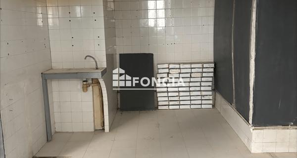 Location Local commercial 96.8 m² - Marseille 13007