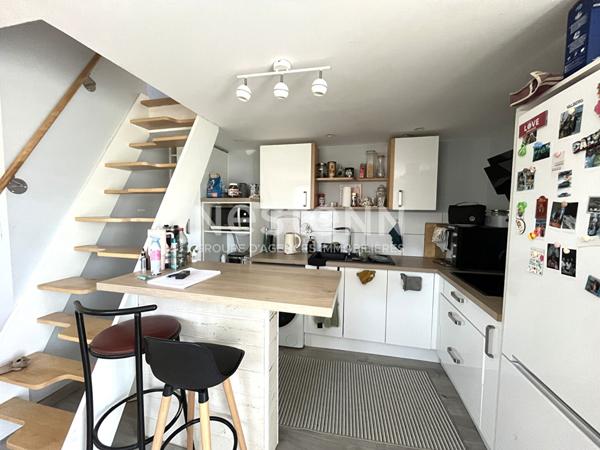 Maison et appartement à vendre, Monterblanc, 145 m² avec 692 m² de terrain.