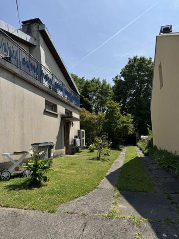 Le Thillay (95500) Maison sur 3 étages / 2 appartements