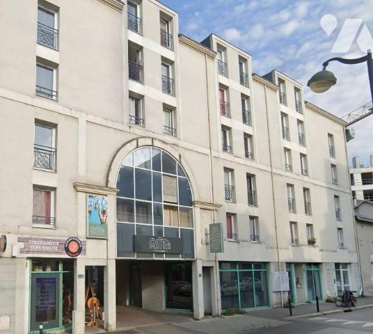 A VENDRE à NANTES - CHAMPS DE MARS - Un Studio de 16,48m2 hab. avec locataire en place