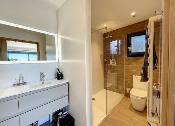 Maison à vendre    5 pièces • 170 m2 Vence