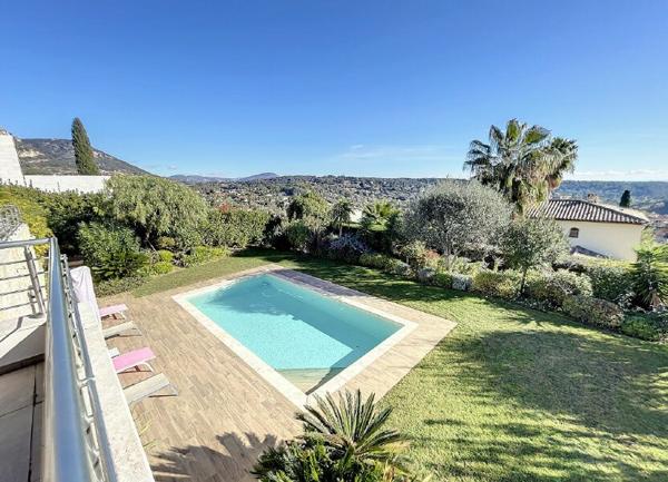 Maison à vendre    5 pièces • 170 m2 Vence