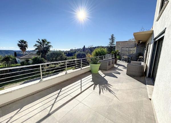 Maison à vendre    5 pièces • 170 m2 Vence