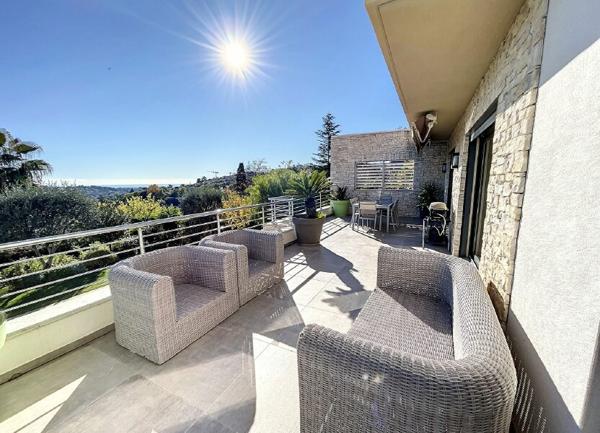 Maison à vendre    5 pièces • 170 m2 Vence