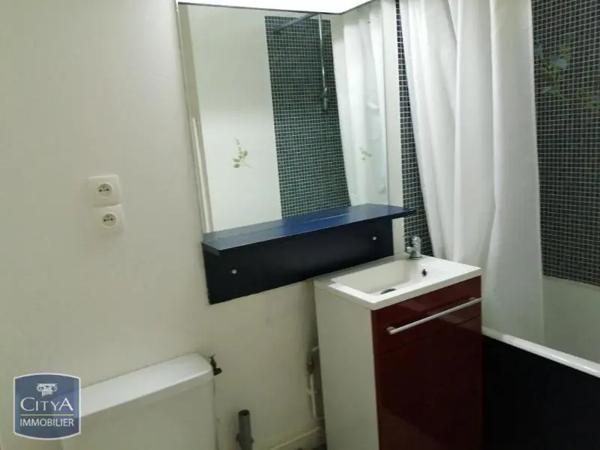 Appartement à louer 1 pièce 19.55m² Charleville-Mézières (08000)