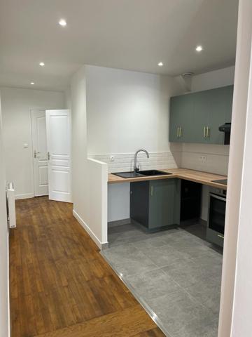 POITIERS CENTRE VILLE - T3 RENOVE DE 70M² AVEC JARDIN ET GARAGE