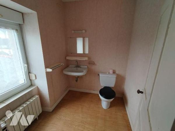 Maison à Vendre à Bourg-Blanc (29860) en Finistère (29)

Proche du centre et de toutes les co...