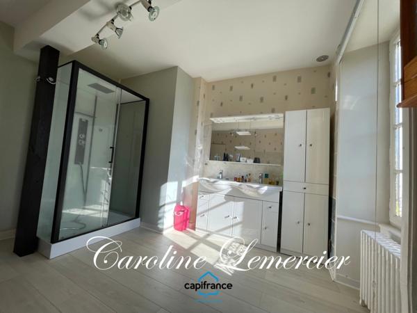 Maison à vendre AXE CONNERRE /LA FERTE BERNARD (72)Maison de Maitre 245 m² habitables, dépendances, piscine , terrain 1550 m²